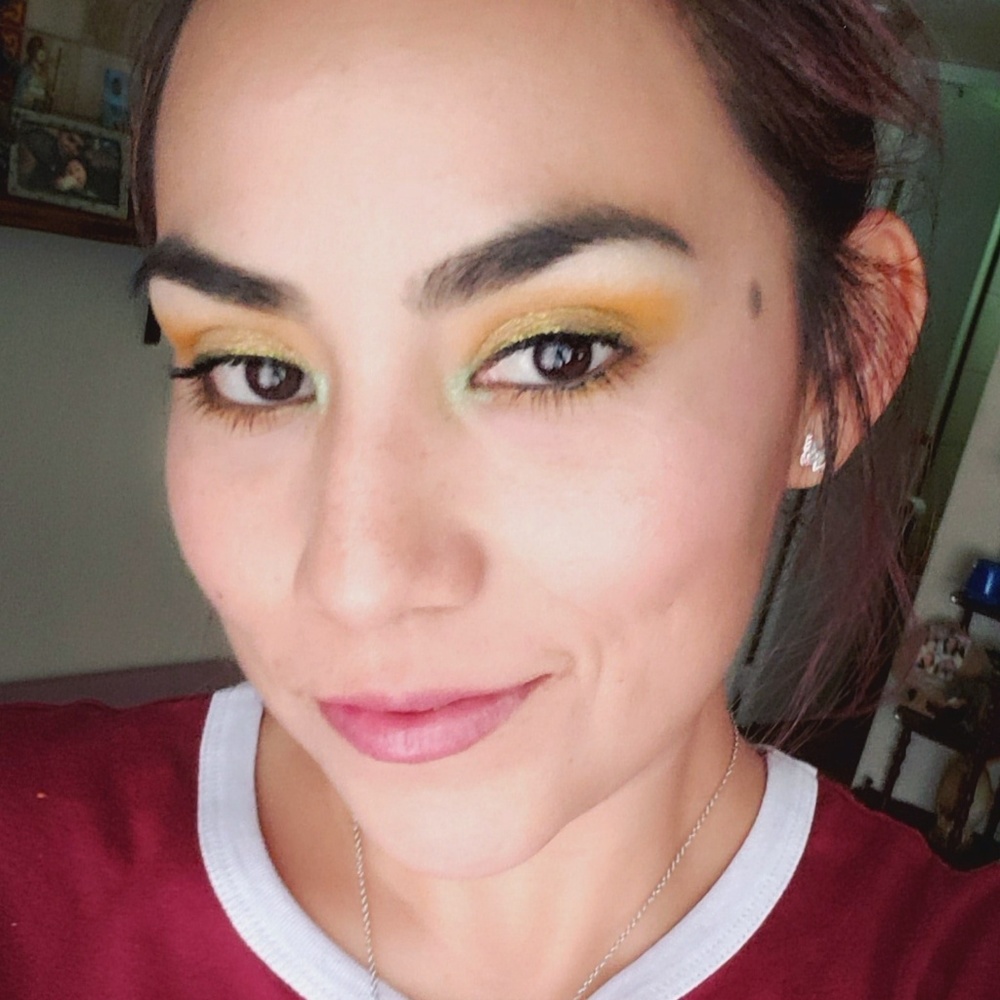 Meet your Posher, Yudith